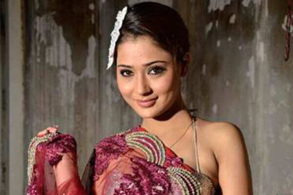 I feel like laughing at Swami Agnivesh: Sara Khan