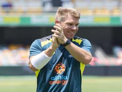 David Warner gets his TikTok game together during quarantine