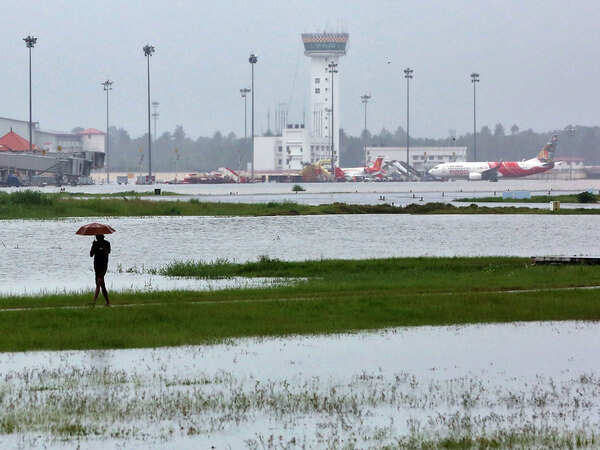Kerala rains: 1200 stranded Haj pilgrims moved to Thiruvananthapuram from Kochi