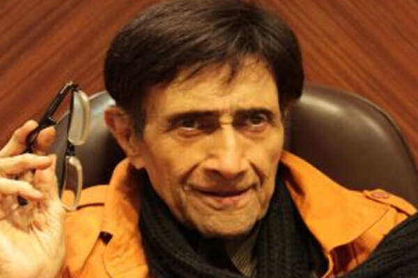 I am a loner: Dev Anand