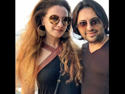 Décor expert Farhan to celebrate tango-themed birthday with Hrithik Roshan, Sussane Khan, Jackie Shroff among others on Saturday