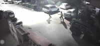 Two rob businessman of Rs 11 lakh at gunpoint outside his home in Gurgaon