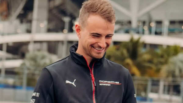 Miami E-Prix Qualifying: Porsche’s Nico Muller wins first career pole ahead of Round 3 final