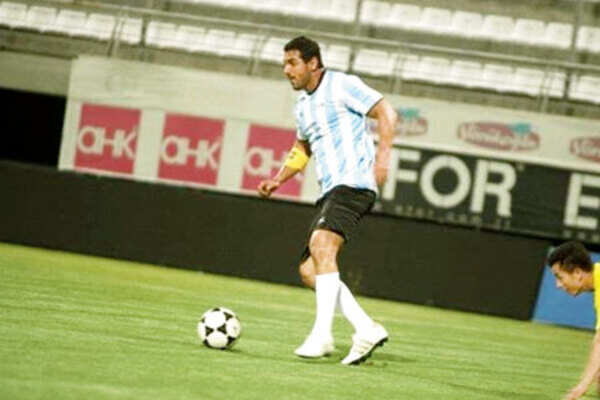 John plays ball in Turkey