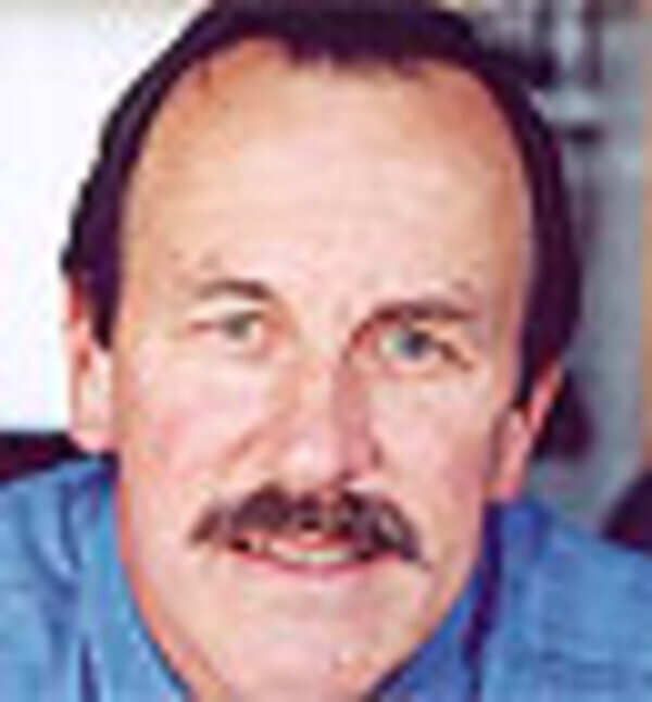 Australians are better built to bowl strong, says Yardley
