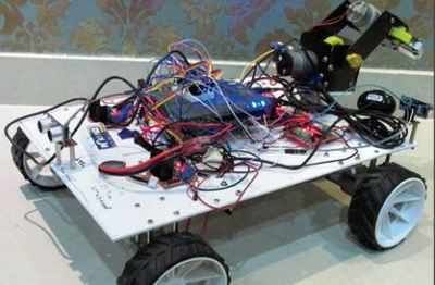 Students create robot to help rescue workers trapped at disaster sites