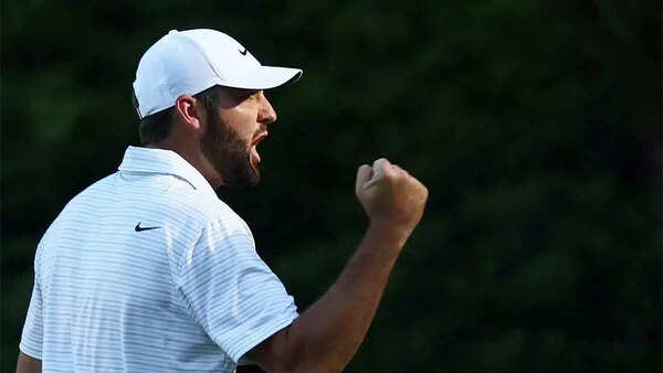 Scottie Scheffler snakes ahead at Augusta