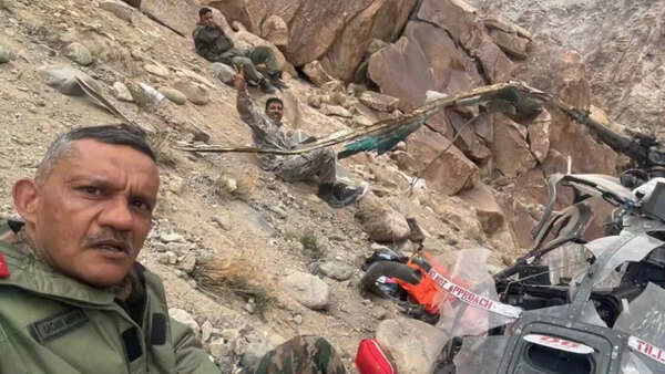 Three Army officers survive chopper crash in Leh, court of inquiry under way