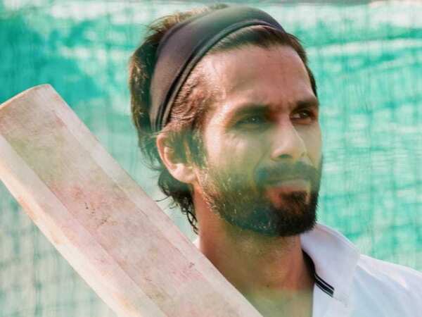 Shahid Kapoor's back on field with 'Jersey' and readying for flurry of sixes