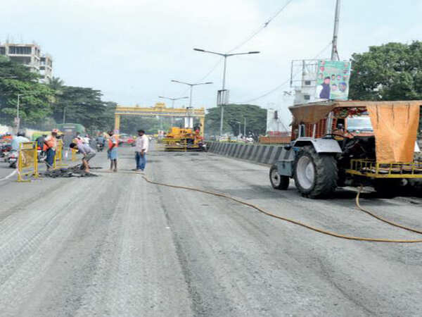 White-topping under way; jams likely for 8-10 months
