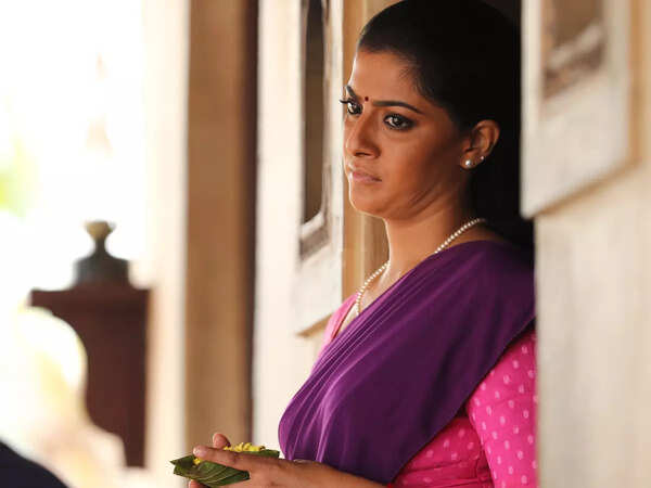 Varalaxmi shoots her next film on the same set used for its Telugu version