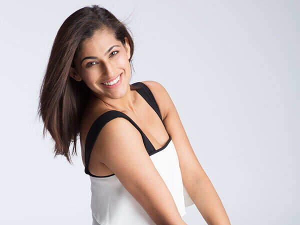 Kubra Sait goes behind the mic on screen