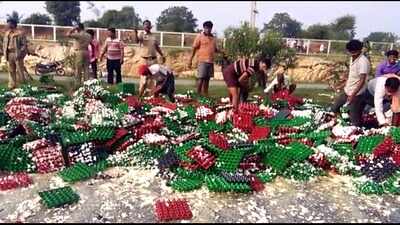 Eggs, Eggs ... All along the Mumbai-Chennai Highway!