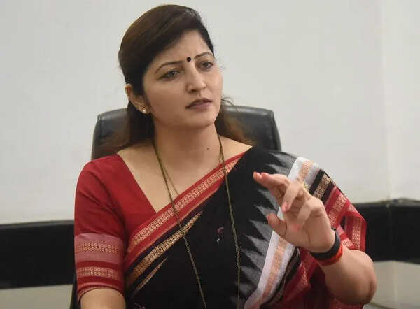 Kharat case: SIT quizzes ex-chief of state women’s panel for 6 hours