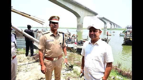 Additional ferries deployed as Setu collapse disrupts connectivity