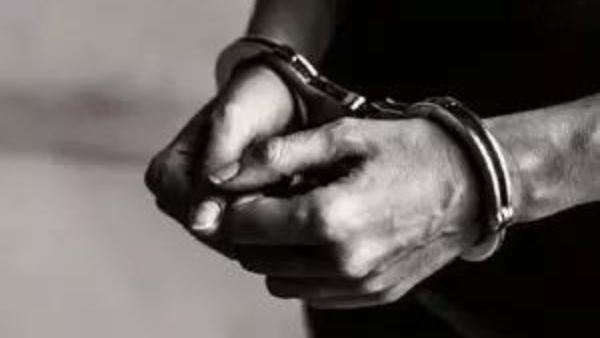 Nainital sub-inspector, head constable held for taking Rs 2,000 as bribe