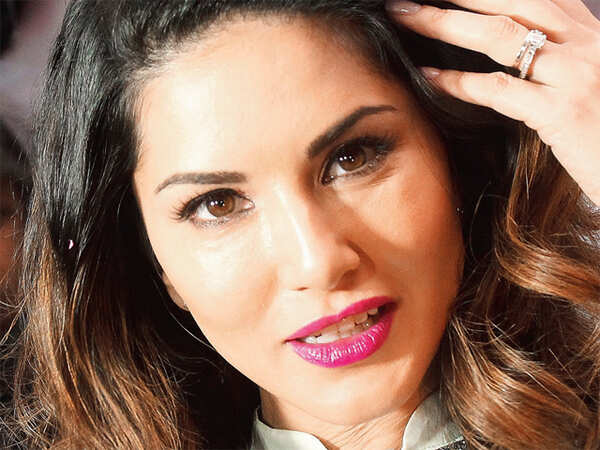 Sunny Leone may up the spice quotient on board Ajay Singh's airline