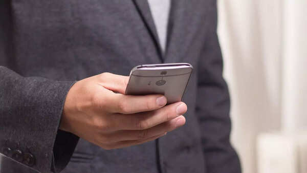 Hack of the Day: How to hide sensitive photos without third-party apps