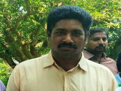 Telangana: Maoists gun down TRS elected leader Srinivasa Rao