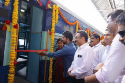 First blind-friendly train arrives Varanasi from Mysuru