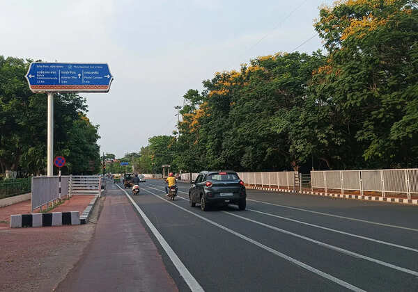 Underpasses for smooth ride on Sachivalaya Marg in Bhubaneswar