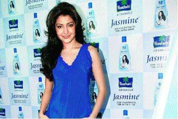SRK will always be my favorite co-star: Anushka Sharma