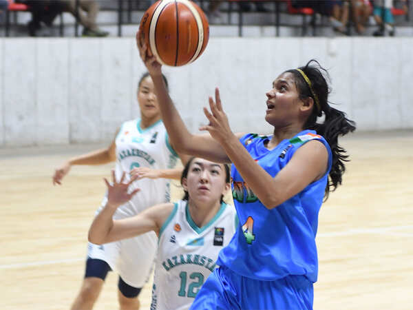 Vaishnavi stars as India set up final with Malaysia