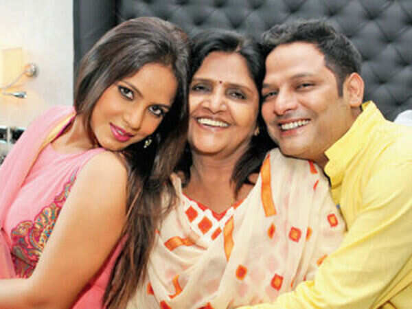 I am not a cultured girl: Neetu Chandra