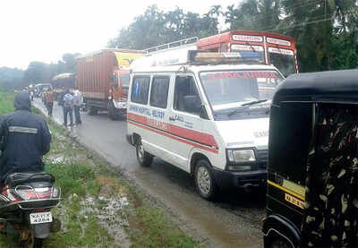 Karnataka: Monsoon returns with all the fury