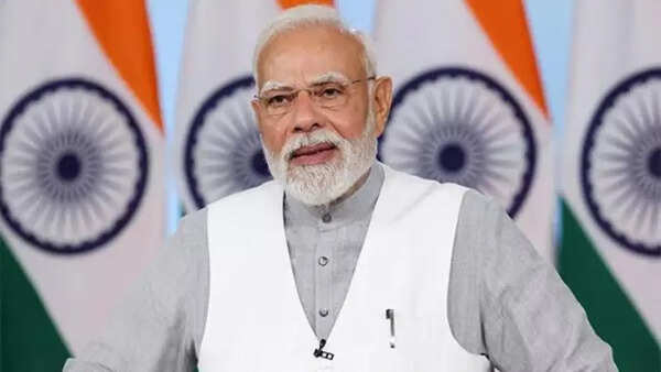 Modi, others reduce convoy size as govt amplifies pitch for saving fuel