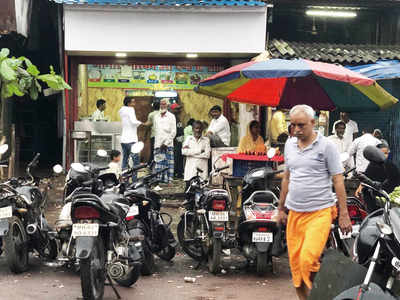 Many shop owners not wearing masks: top BMC official