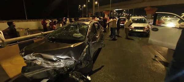 20-year-old man booked for rash driving on Mumbai’s Coastal Road and injuring two people