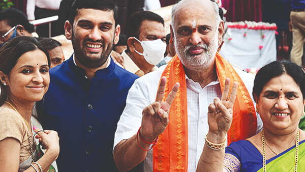 Shivaram Hebbar’s induction sharpens fault lines in Uttara Kannada BJP
