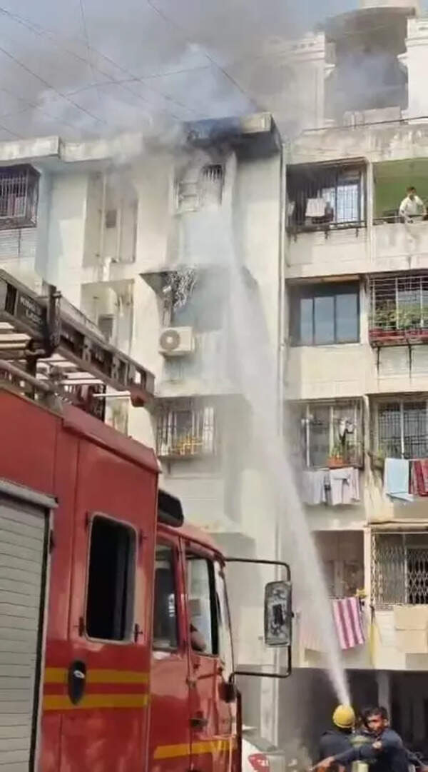 Fire guts fourth-floor flat in Citylight area