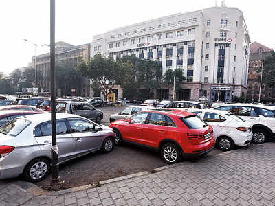 Fake pay-and-park racket busted near High court, four men impersonating BMC’s parking attendants arrested