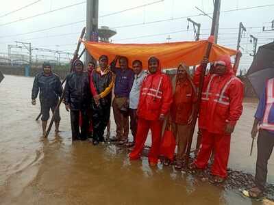 Mumbai Rains: Western Railway engineer stood in flood water for 16 hours to ensure smooth operation of trains