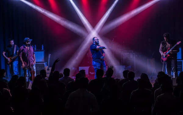 Thaikkudam Bridge plays at Bengaluru IndieGaga Fest and opens with the controversial Navarasa song
