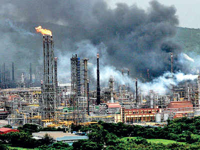 43 hurt as fire erupts in Mahul oil refinery