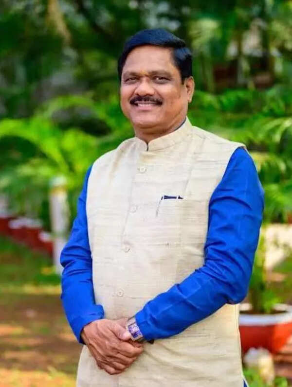 Jalna MP Kale among 33 stranded in Gulf