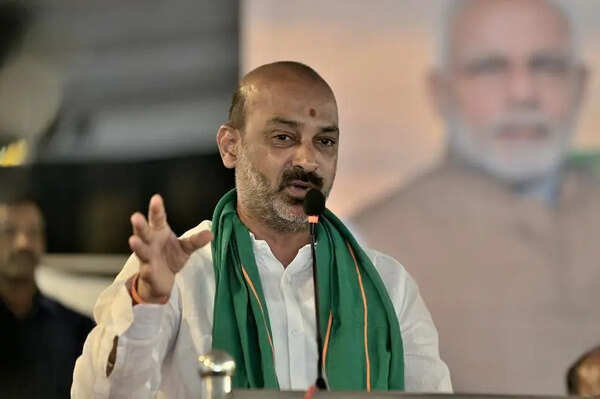 Bandi urges Congress govt to procure paddy