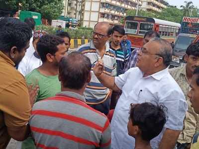 Shiv Sena corporator Milind Vaidya assaults chicken traders over parking issue in Mahim