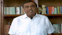 Steps should be taken to scrap 2G: Mukesh Ambani 
