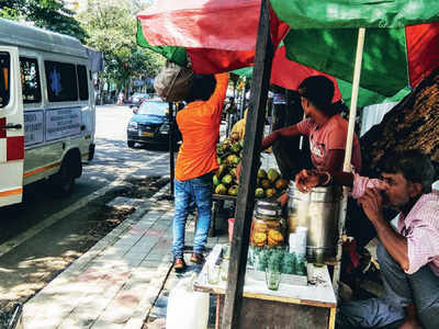 Illegal hawkers cleared out of Bandra’s Hill Road