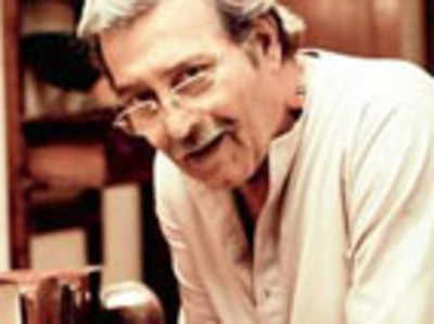 Dad’s the way for Vinod Khanna