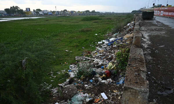 Waste dumping, burning along Vaigai banks raise pollution concerns in Madurai