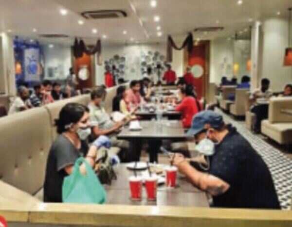 Pinning hopes on weekend biz, restaurant owners welcome change in lockdown dates
