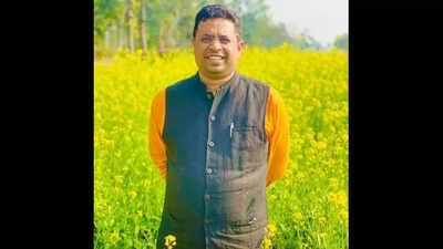 West Bengal News Live Updates: Governor Jagdeep Dhankhar meets state education minister Bratyabrata Basu