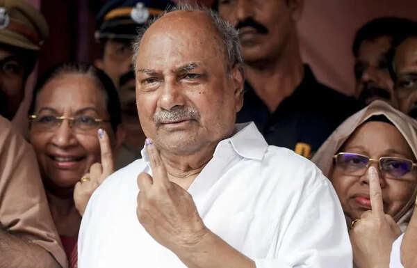 New govt in Kerla should remain sensitive to public sentiment: A K Antony