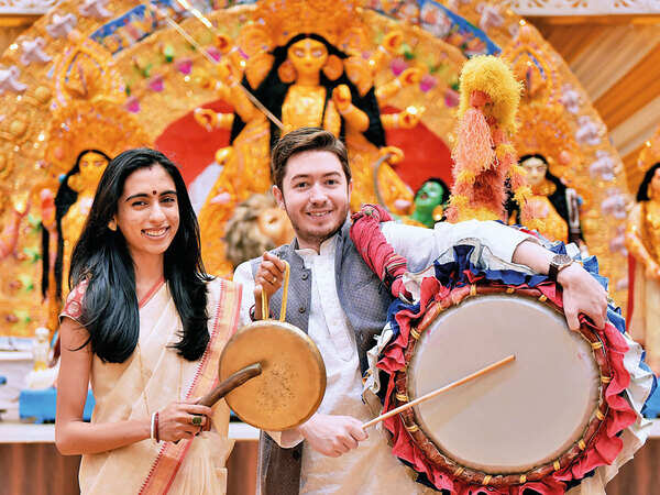Pujo in Hyderabad transports Bengalis back home to Kolkata