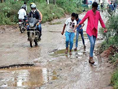 Rayasandra residents take up the cudgels for craters